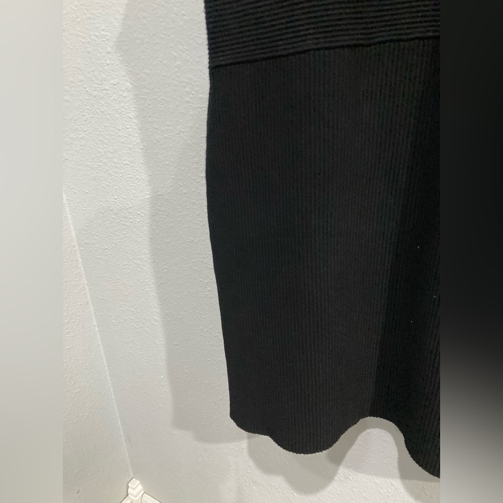 House Of Harlow Black Ribbed Feminine Mini Dress Neutral Contemporary Casual - Picture 2 of 9
